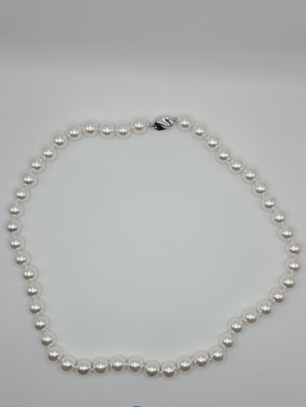 Classic White Pearl Necklace - Elegant Women's Jewelry